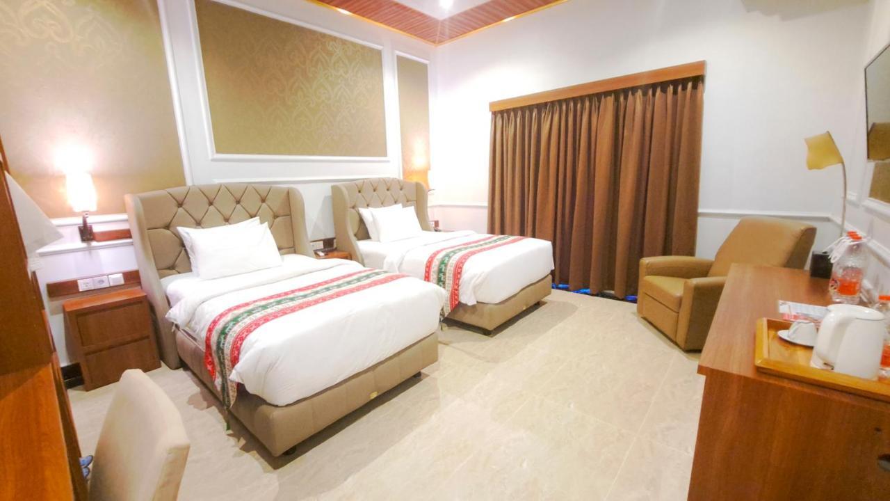 Gili Beachfront Suites Gili Trawangan Exterior photo